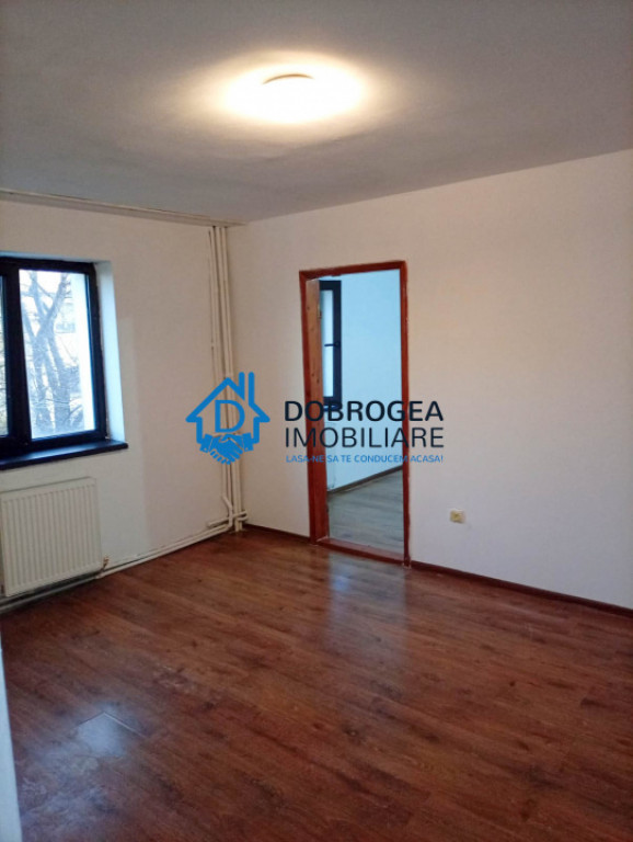 23 AUGUST- APARTAMENT 3 CAMERE, ETAJ 1