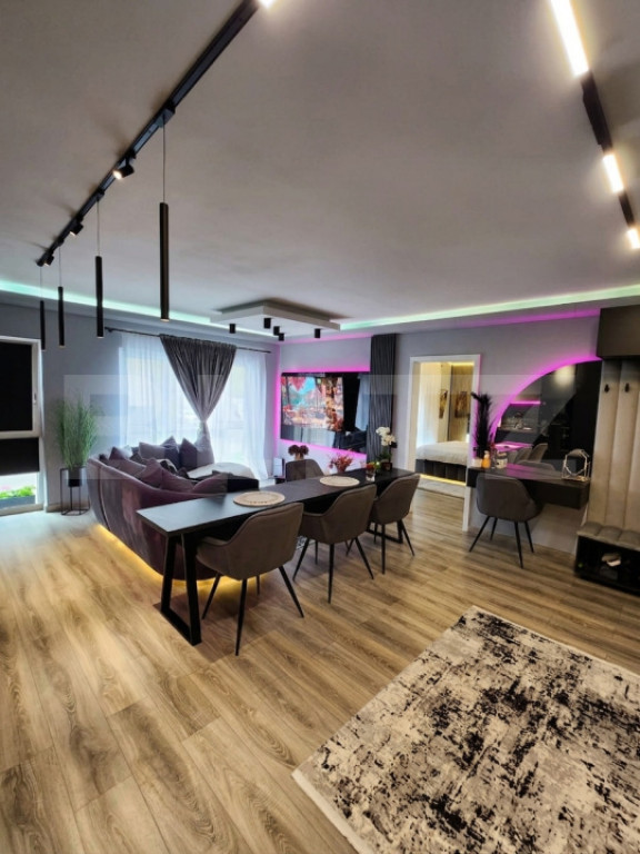 Apartament 3 camere, 70 mp, 2 bai, terasa, garaj, zona Teil