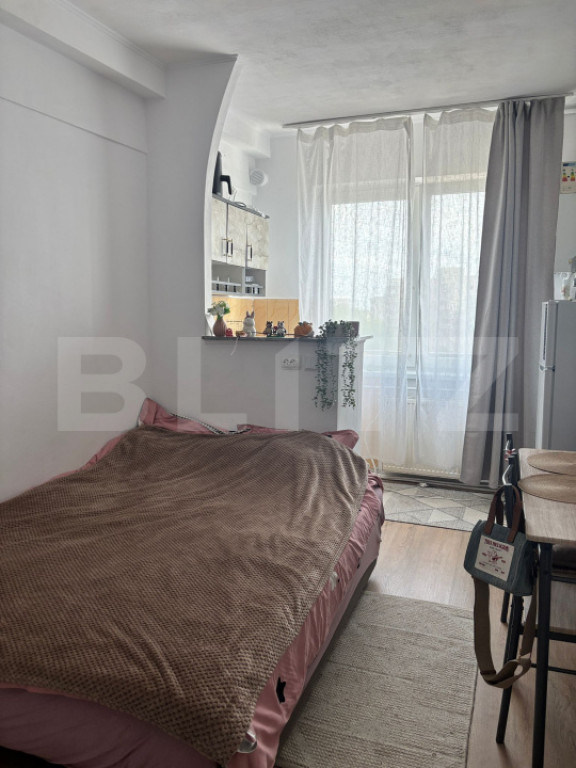 Garsoniera renovata, 18 mp, centrala proprie, zona Iris UTCN