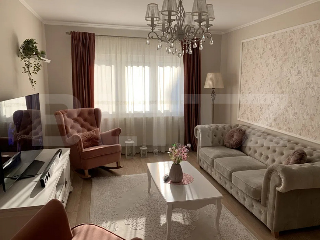 Apartament 4 camere ultrafinisat, 80 mp, etaj 1, zona Dealul
