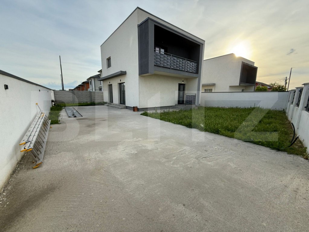 Casa P+E, 120 mp, 371 mp teren, zona Damila