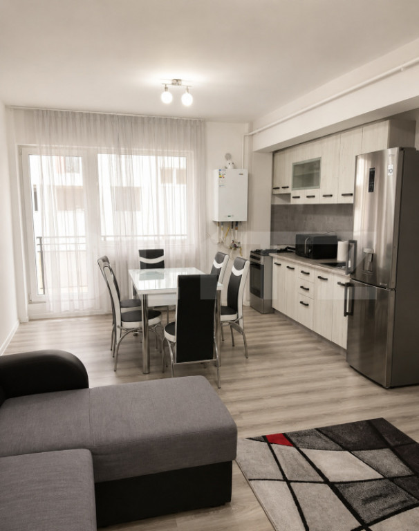 Apartament 2 camere, 55 mp, etaj intermediar, la cheie, Baci