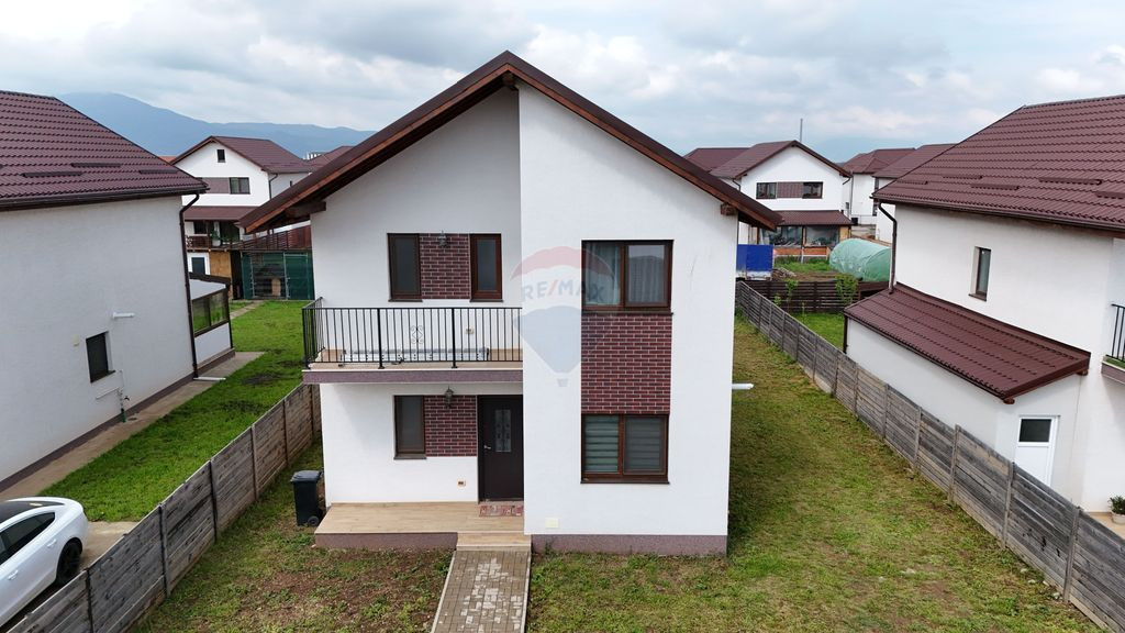 Casa individuala din caramida 4 camere Cartier Izvor Tarl...