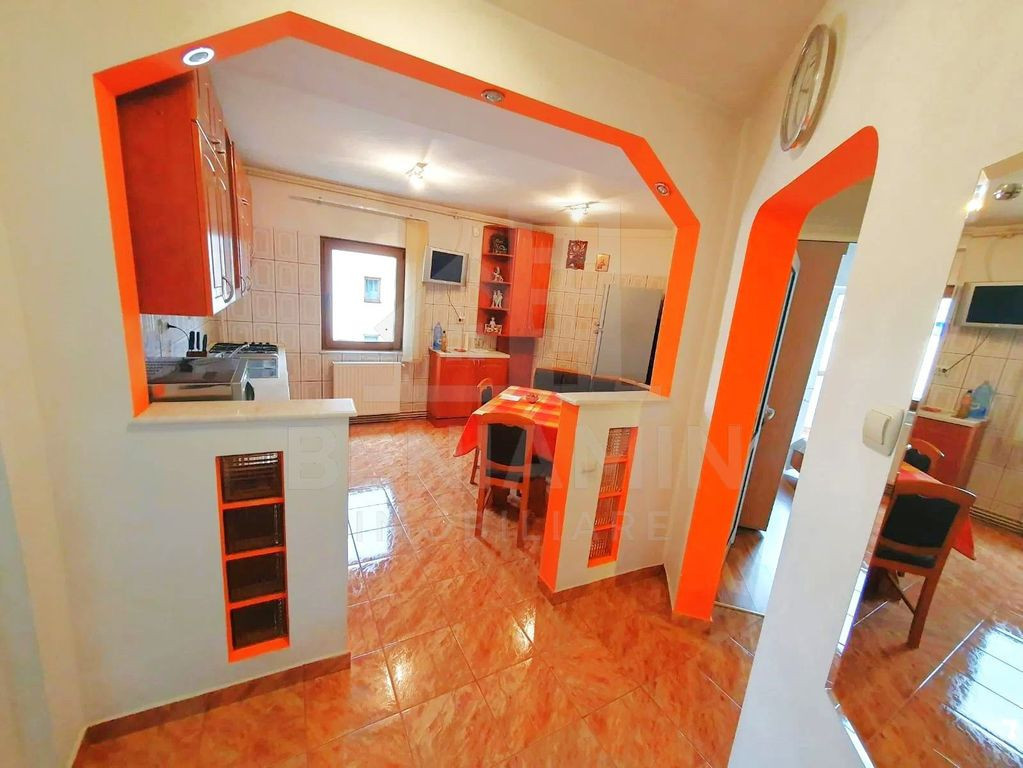 Apartament 2 camere-Decomandat-Spitalul Judetean-69mp-Spa...