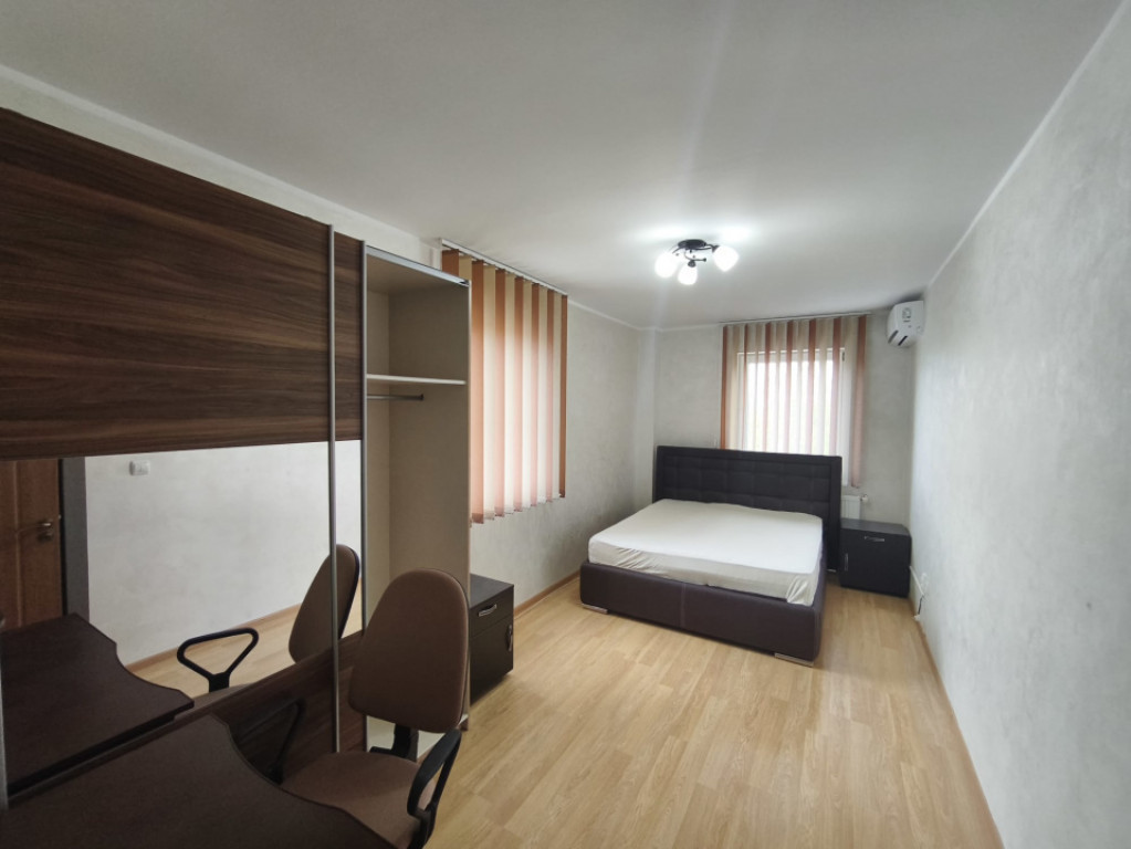 Microapartament, etaj 2, zona ultracentrala, bloc nou, Radau
