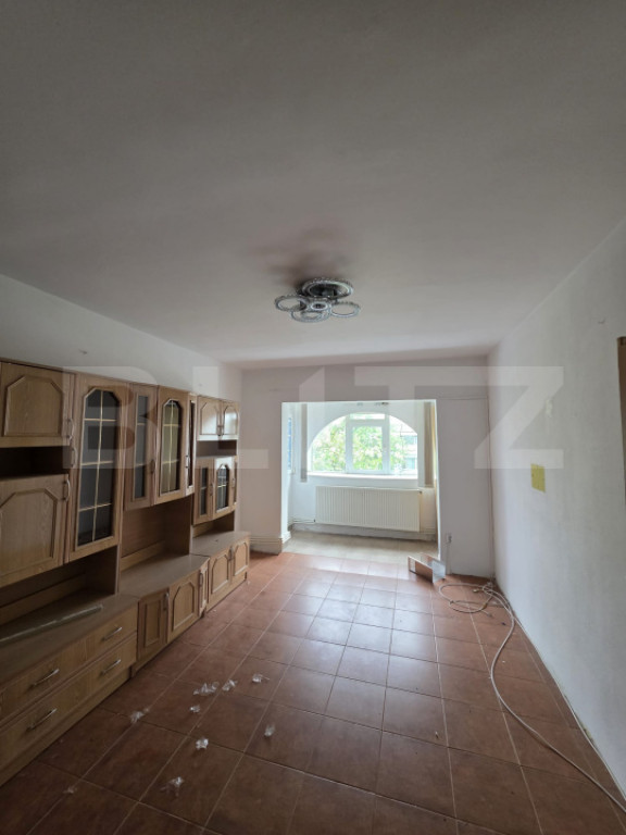 Apartament 4 camere, decomandat, 95 mp, zona Mazepa 1