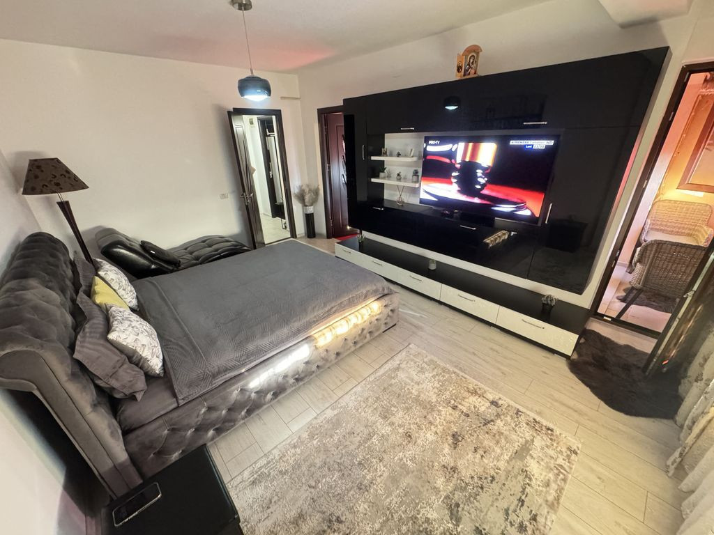 Apartament 2 camere in Bloc Nou zona Km 5 Cu Centrala
