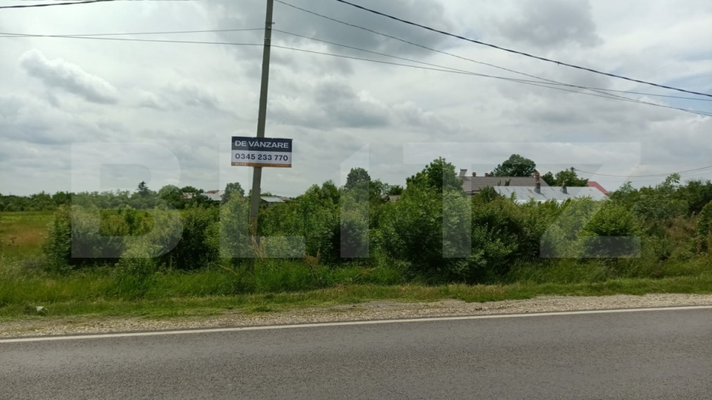 Teren intravilan, vizibilitate maximă, 3.000 mp, zona Coste