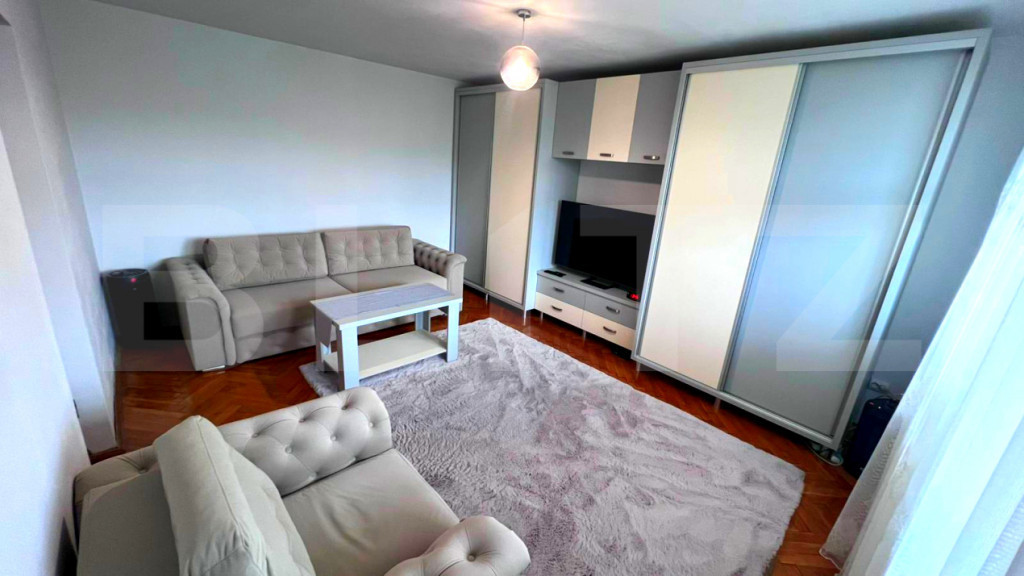 Apartament 2 camere decomandat, 55 mp, zona Cetate