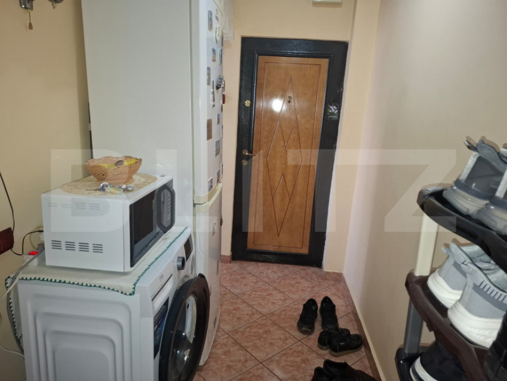 Apartament de vanzare, 40 mp, etaj 1, zona superba si linis