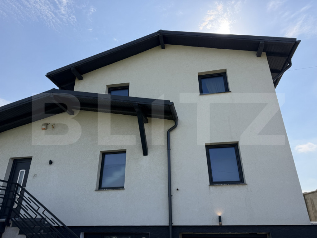 Casa 4 camere, 130 mp, 6 ari teren, zona Moară