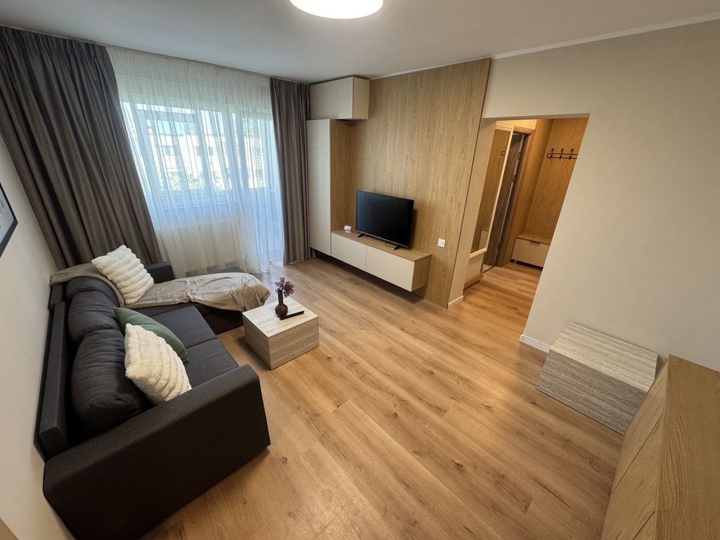 Apartament 2 camere Renovat Total zona City Park cu Centrala