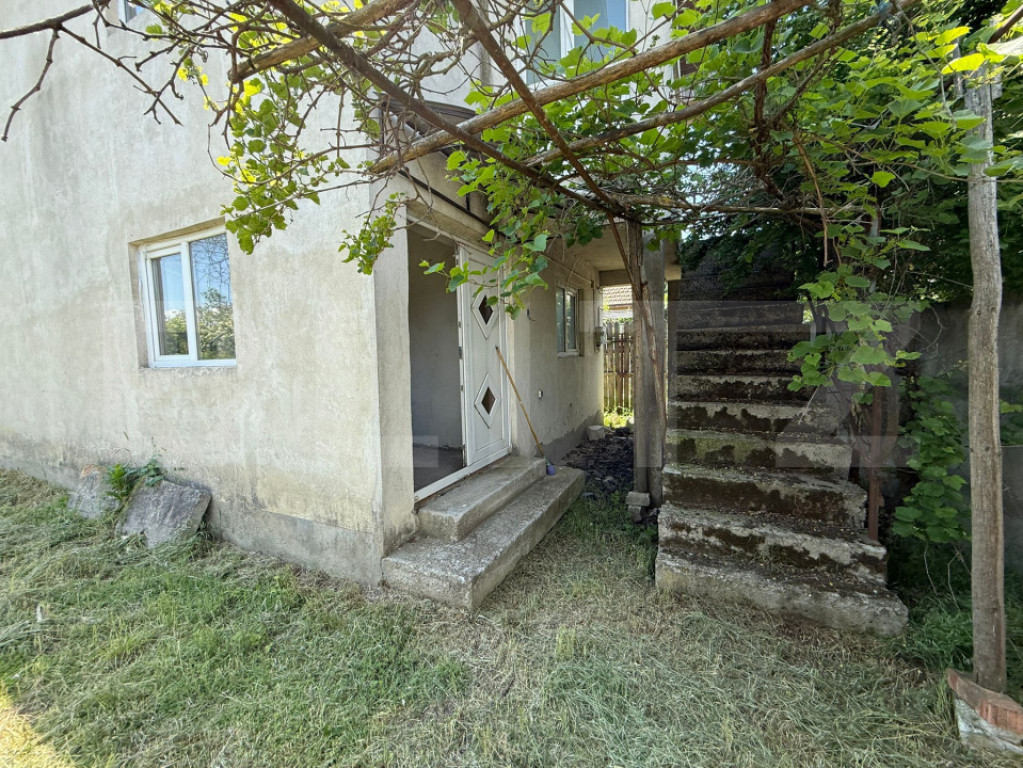 Casa P+E, 110 mp utili, 700 mp teren, zona Sat Jiului