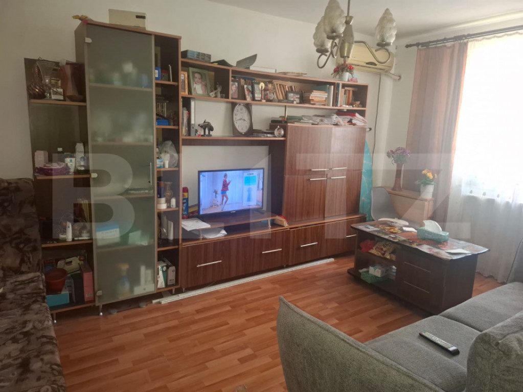 Apartament de vanzare, 57 mp, zona Central Găești