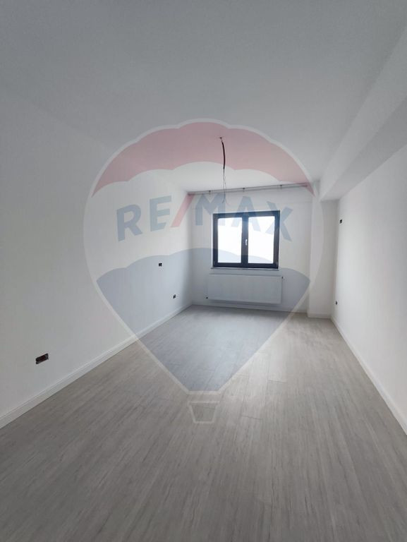 Apartamente Noi cu Lift în Burdujeni, 55-68 mp - Lângă...