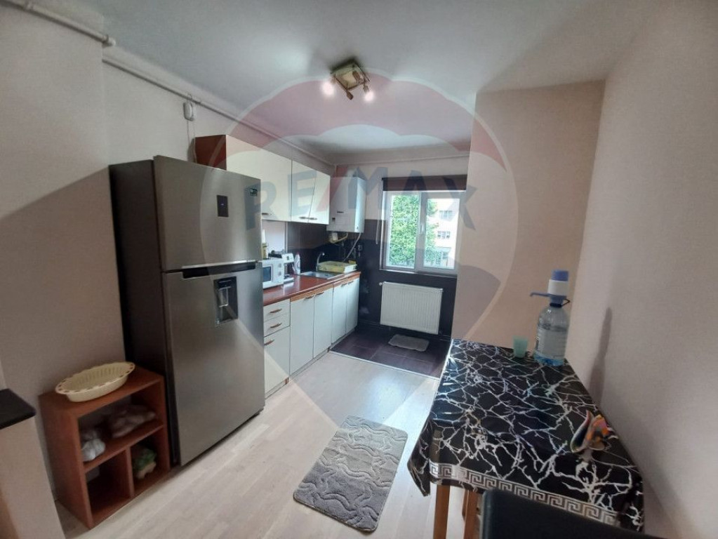Apartament cu 2 camere et. 1 de închiriat în zona Vasil...