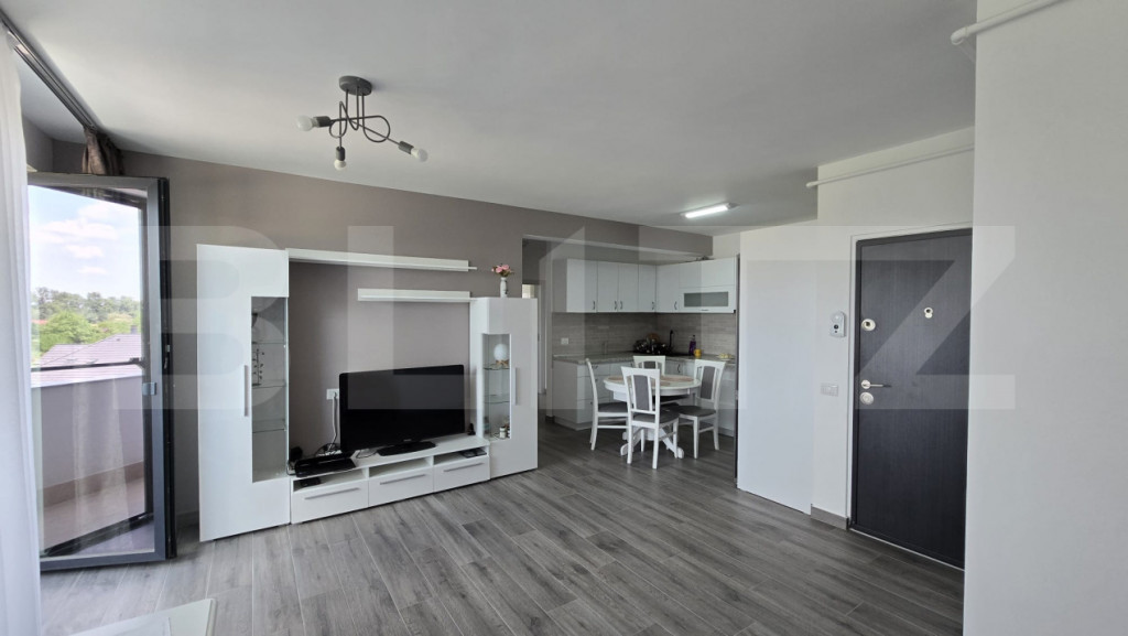 Apartament 3 camere, 68.60 mp, zona Micro 16