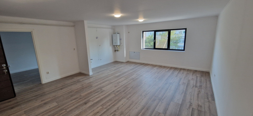 Apartament 2 camere open space, 58 mp, Balș zona centrala
