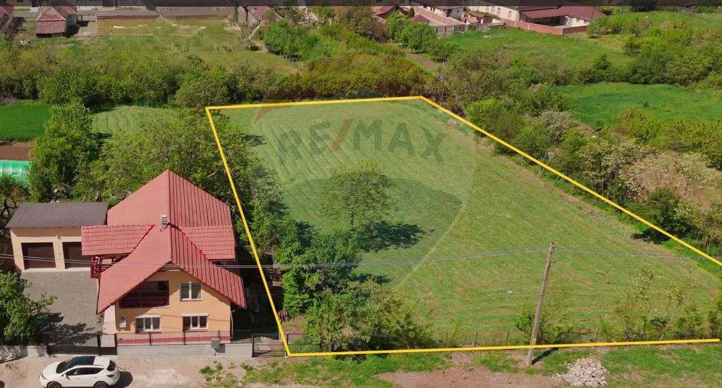 Teren 3.225 mp lângă Cetatea Șiria – utilități , p...
