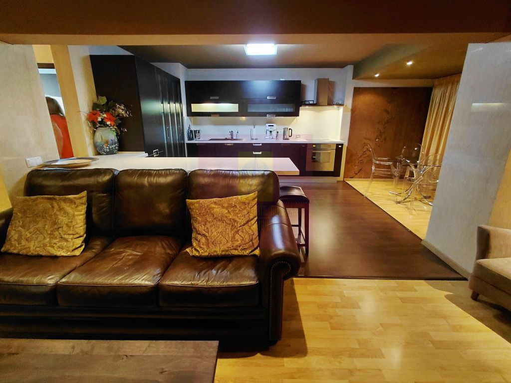 Apartament4 camere pe bd 13Septembrie stradal-Marriott, g...