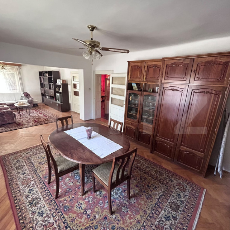 Proprietate 160 mp utili, 1.046 mp teren, centrul din Moșni