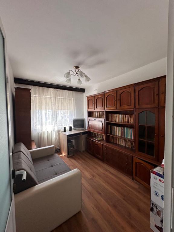 Apartament 4 camere de vânzare în Inel I - Constanța | De