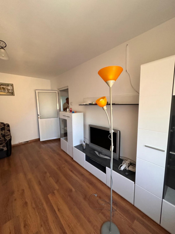 Apartament 4 camere de vânzare în Inel I - Constanța | De