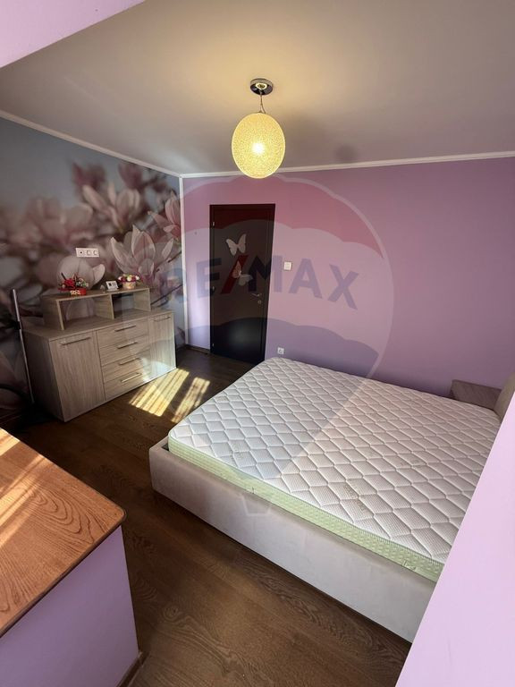 PRIMA INCHIRIERE APARTAMENT 4 camere zona centrala