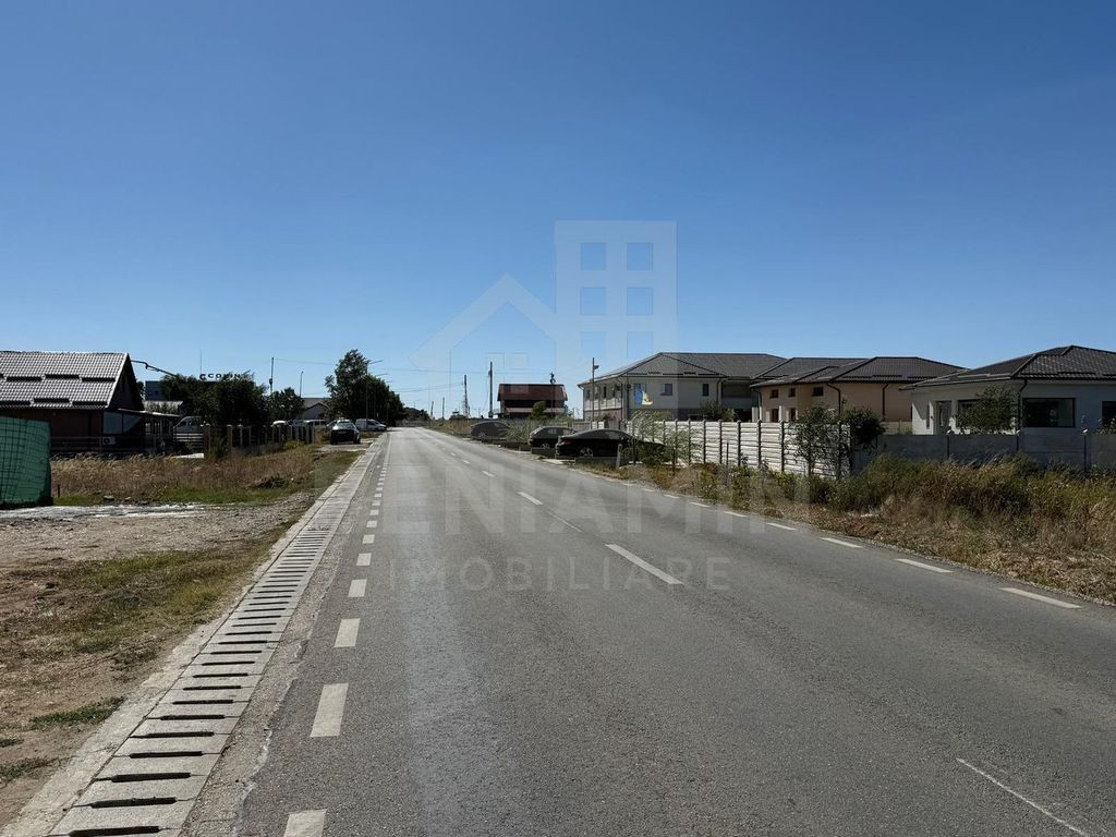 Teren intravilan 990mp Carcea Hanul cu Ponei strada Aerop...