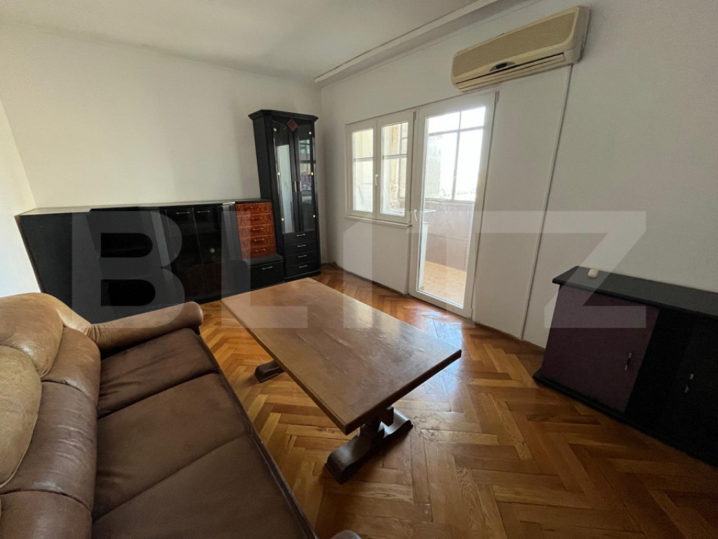 Apartament decomandat cu 3 camere, mobilat - Dacia