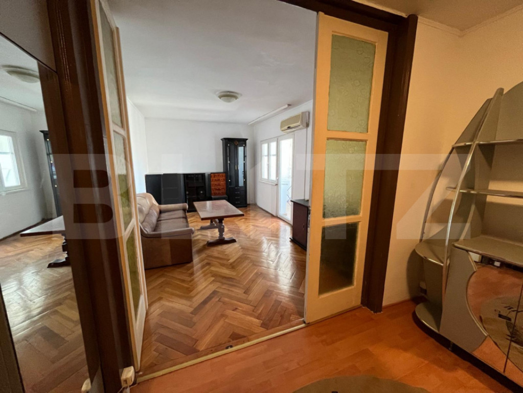 Apartament decomandat cu 3 camere, mobilat - Dacia