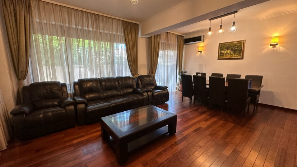Apartrament 3 camere I Parcul Bazilescu