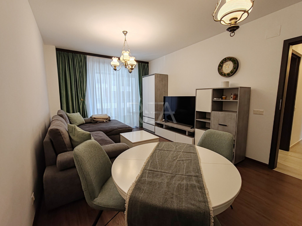 2 camere, et 2/11, 65 mp, parcare-Moghioros Park