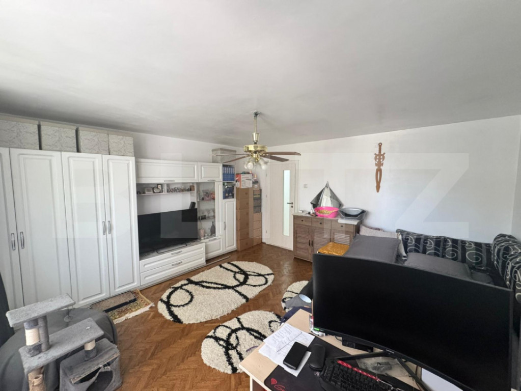 Apartament 2 camere decomandat, 65 mp, etajul 2, zona Ultrac