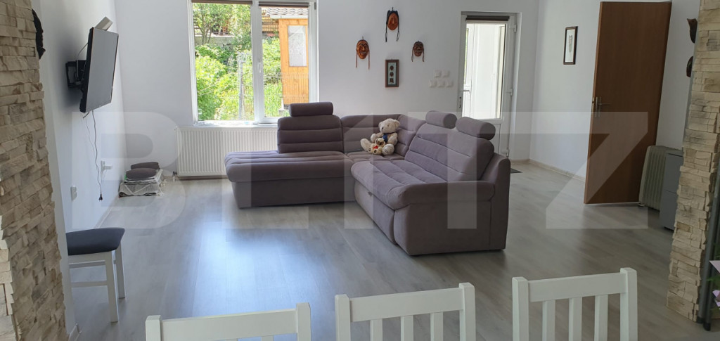 Casă 3 camere finisate si 7 camere la rosu (Et+M), 182mp, i