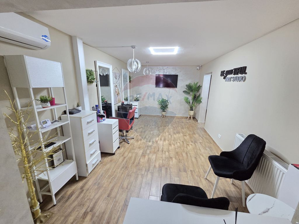 Spațiu comercial str. Bucegi
