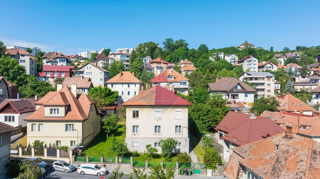 Doua apartamente cu potențial investițional în Dealul ...