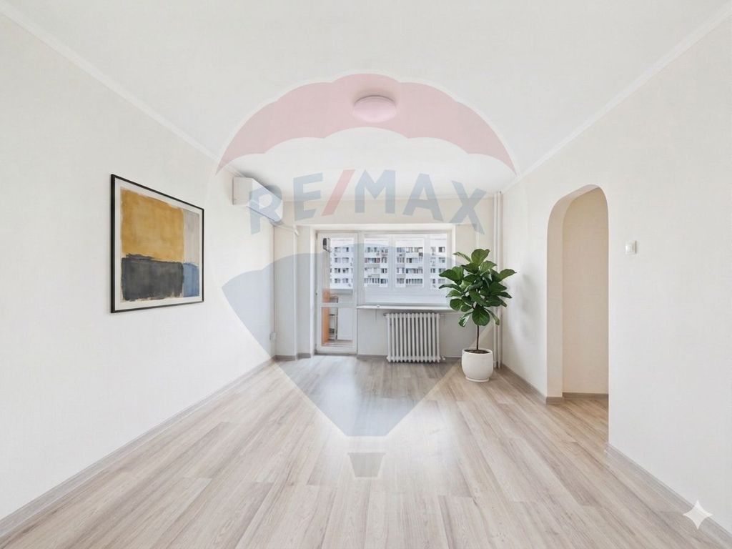 Apartament 3 camere decomandat, complet renovat - Metrou ...