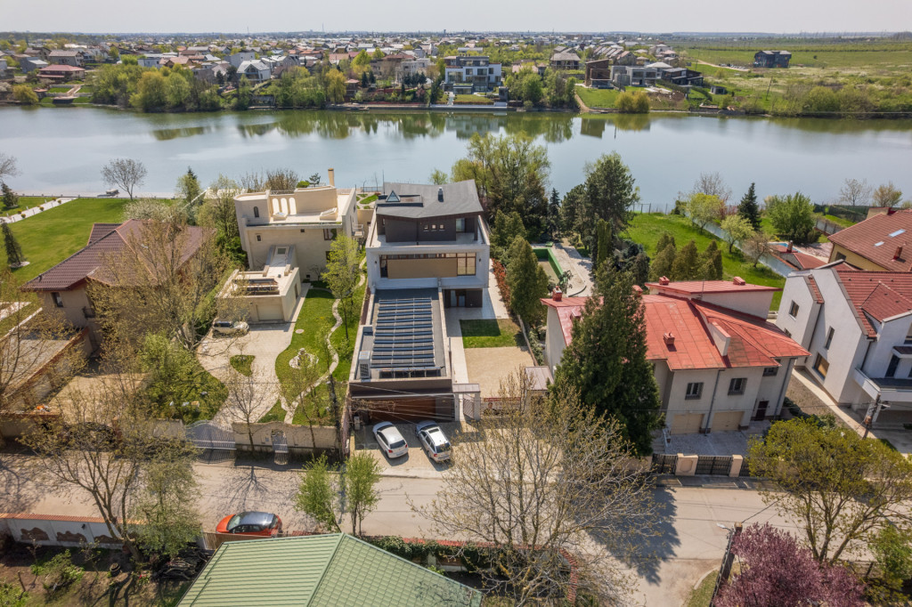 Casa TA de pe malul lacului Mogosoaia | Piscina | Deschidere