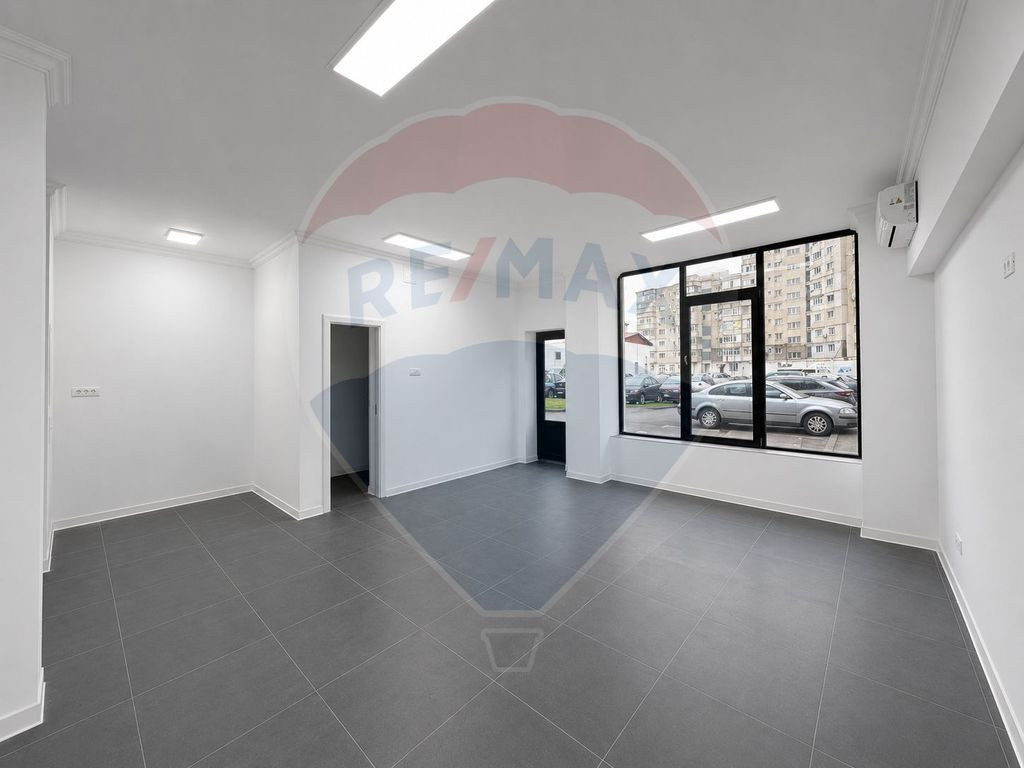 Spațiu comercial 40mp Nou