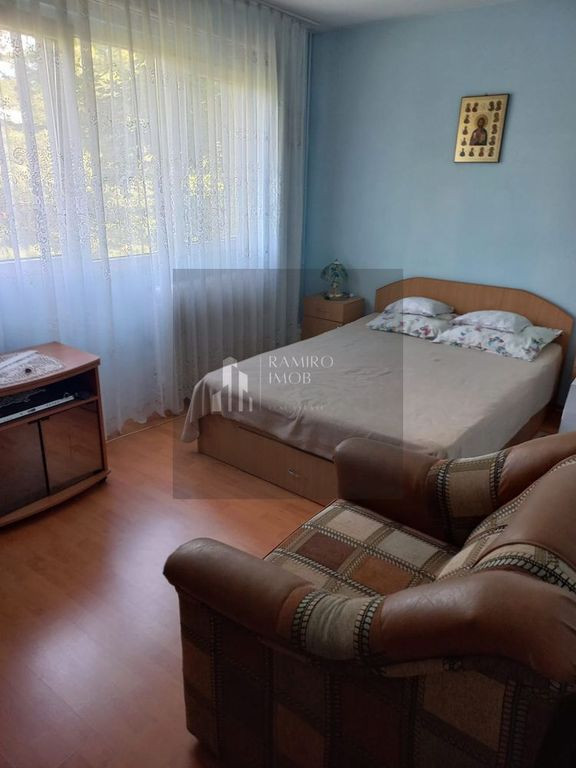 Apartament 3 camere, bloc 4 etaje, Berceni, 67mp