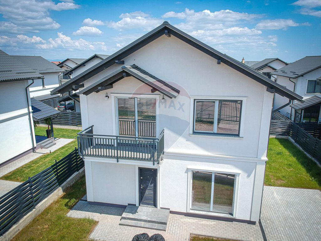INCHIRIERE Casă / Vilă Cristian