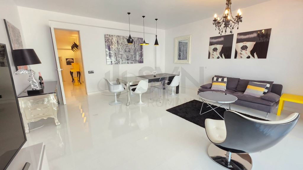 Apartament l 4 Camere l Primaverii