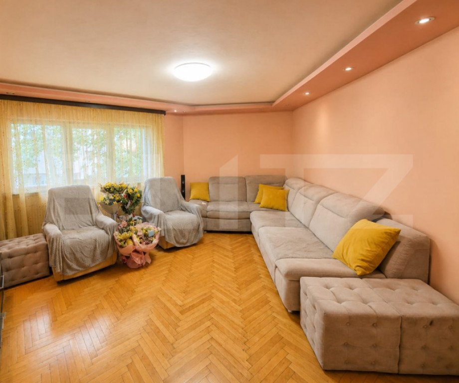 Apartament 3 camere, 70 mp, zona Soarelui