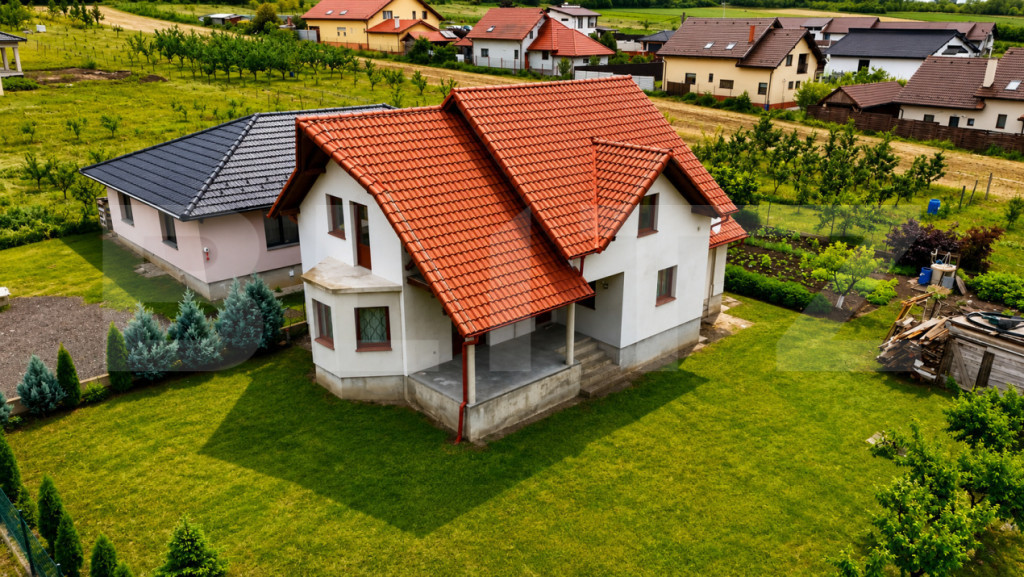 Casa de vanzare semifinisata zona linistita, Reghin