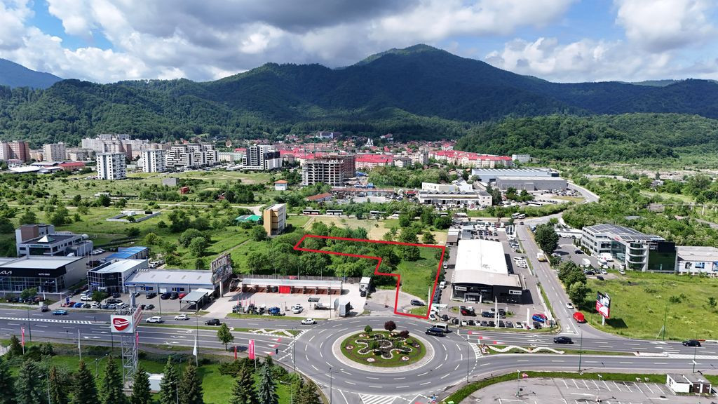 Teren intravilan | Zonă construcții mixte | 3730 mp | C...
