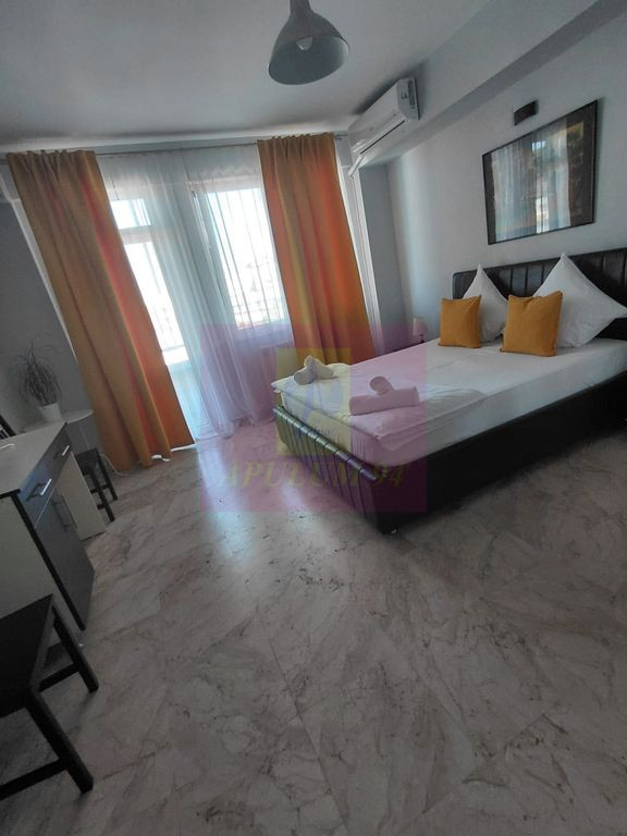 Unirii-Camera de Comert, Penthouse scara, lift privat, te...