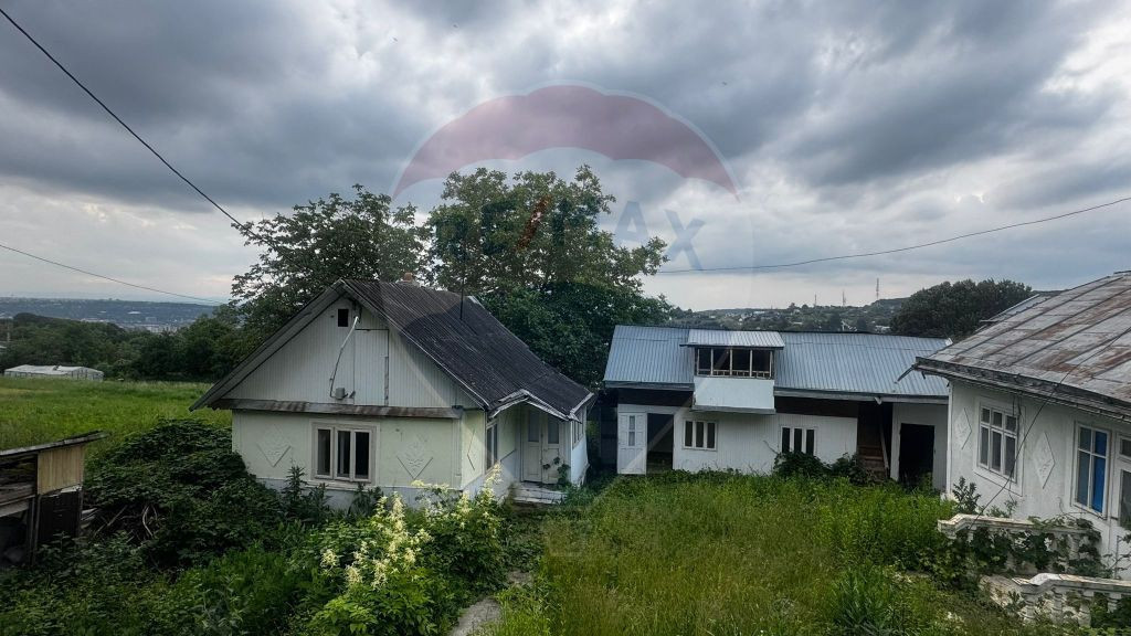 Casă / Vilă cu 3 camere de vânzare în zona Burdujeni