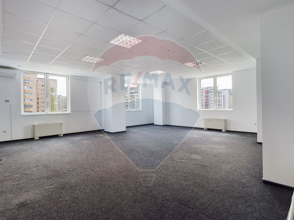SPATIU COMERCIAL 80 MP OPEN SPACE CU GRUP SANITAR | GREEN...