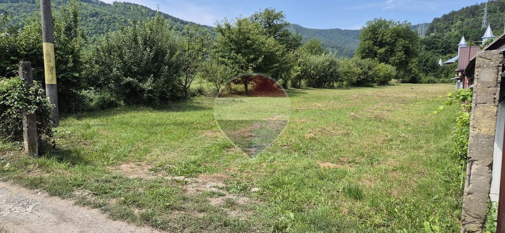Teren casă 1280 m2, cu proiect, autorizației și utilit...